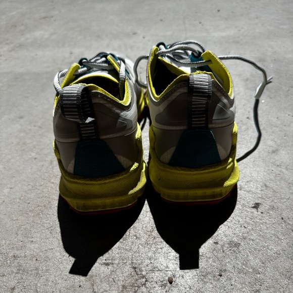 Keen trail running shoes - Picture 3 of 7